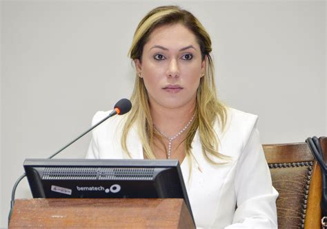 PL de Luana Ribeiro que cria Procuradoria da Mulher é aprovado na