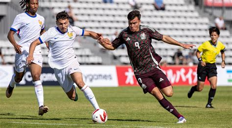 Football tournoi Maurice Revello à Fos sur Mer la France prend un