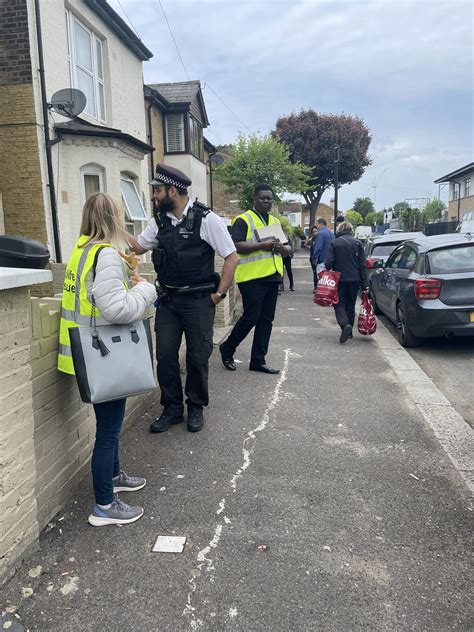 Leyton Police Policing Team On Twitter On Opsceptre Patrol Conducting Joint Visit With Asb