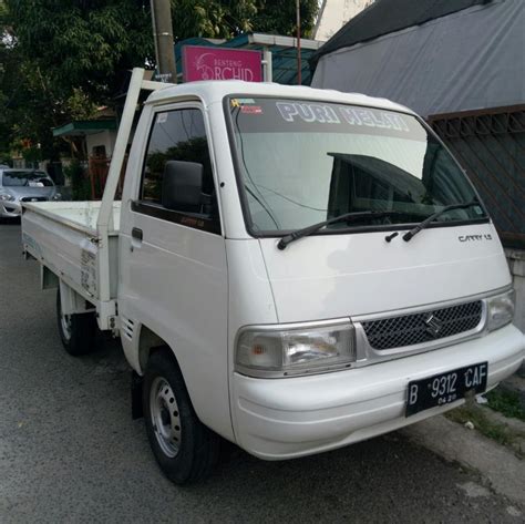 Suzuki Carry Pick Up Mega Cargo Mobilbekas