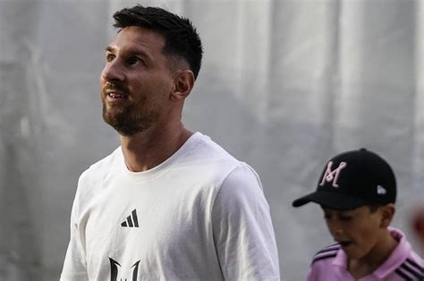 Lionel Messi Wechselt In Die Mls So Viel Verdient Er Bei Inter Miami