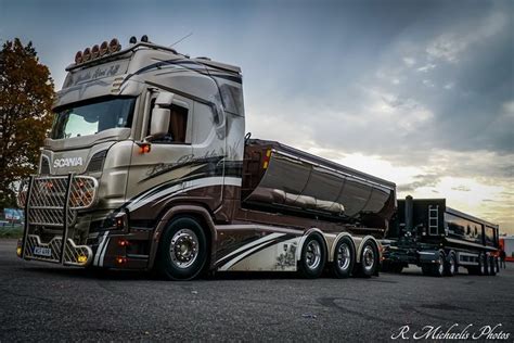 Pin By Ramon Schuurman On Vrachtwagens Old Lorries Trucks Wagon