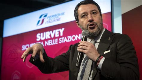 Salvini Annuncia Il Decreto Per Il Ponte Sullo Stretto Mentre Continua