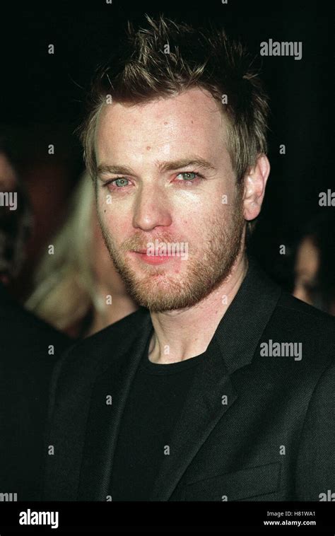 EWAN MCGREGOR "BLACK HAWK DOWN" LA PREMIER LA USA 18 January 2002 Stock ...