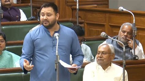 Tejashwi Yadav Says Neither Me Wants To Become Cm Nor Nitish Kumar