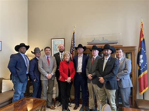 Senator Hyde-Smith with Young Cattlemen Group | Senator Cindy Hyde-Smith