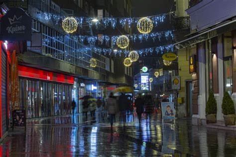 Koliko je koštalo postavljanje praznične dekoracije u Sarajevu