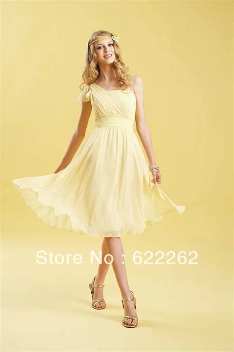 Light Yellow A Line One Shoulder Pleated Chiffon Knee Length Sleeve