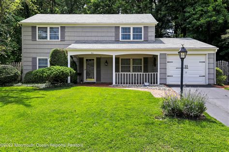 4 Ives Place Matawan Nj 07747 Trulia