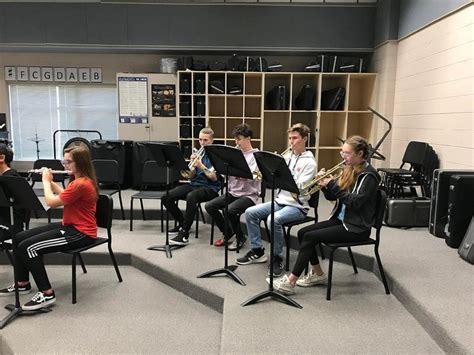 WHHS Band Performs for WHMS Band Class | Western Harnett Middle School