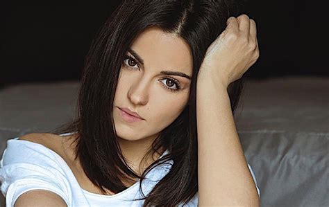 Maite Perroni anuncia gravidez do primeiro filho Agora somos três