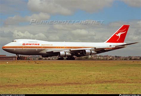 Vh Ebg Qantas Boeing B Photo By Brian Chidlow Id