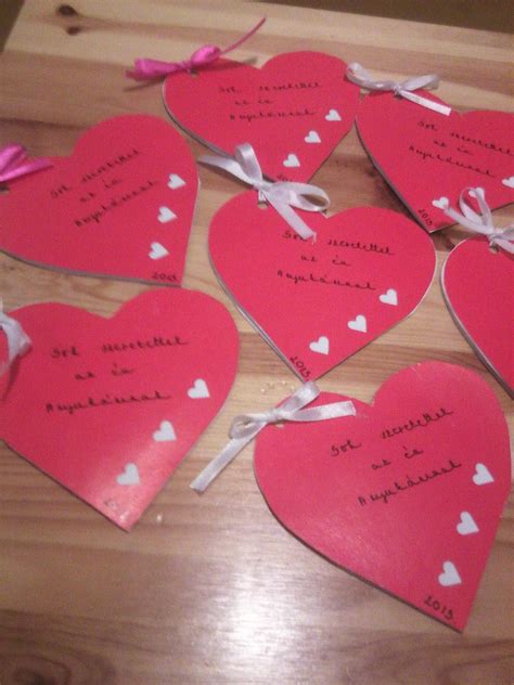 Ablakom: Elkészültek az Anyák Napi ajándékok...