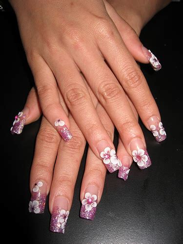 Acrylic nails And Benefits