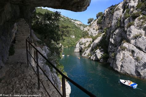 Le Sentier Du Garde Canal Dans Les Basses Gorges Du Verdon