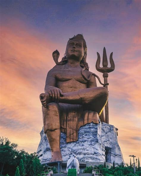 Patung Hindu Tertinggi di Dunia GWK Bali Posisi Kedua!