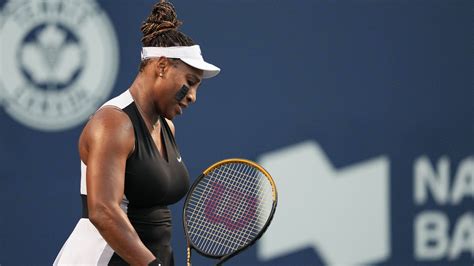 Tennis Serena Williams verliert Spiel eins nach Ankündigung von