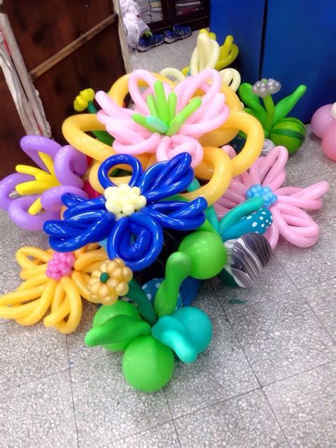 121 best images about Balloon Twisting: Flowers on Pinterest ...