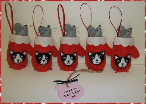 Crafty Cat Lady UK | Felt crafts, Christmas cats, Cat ornament