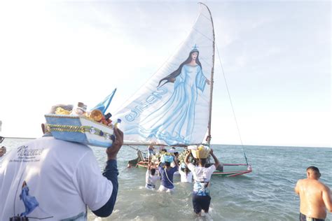 Festa De Iemanj Encerrada Cortejo E Oferendas Veja Fotos