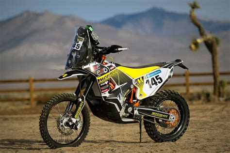 Here's What It's Like to Ride a KTM 450 Rally Bike - ADV Pulse