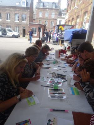 La Roulotte Baroudeuse Au Pollet Centre Social Et Culturel L Archipel