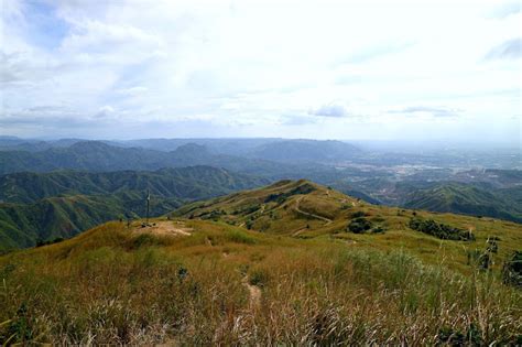 Rodriguez, Rizal: Mt. Balagbag Experience - Living in the Moment