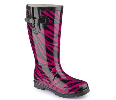 13 Cute Rain Boots In All Sizes To Beat Your Rainy Day Blues — Photos