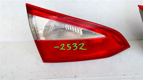 FORD FOCUS MK3 KOMBI LAMPA LEWA TYLNA W KLAPĘ za 113 11 zł z Trzcinica