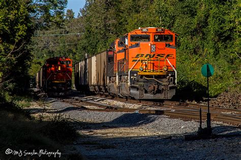 Bnsf Emd Sd Ace Cn Y Mv Main A Pair Of Bnsf Ace Flickr