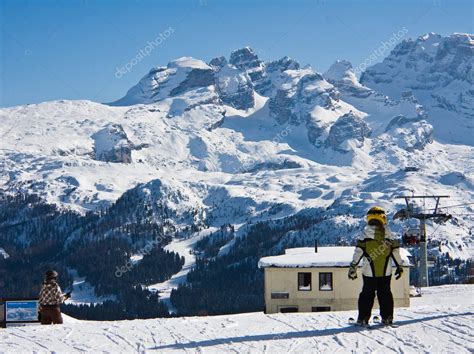 Ski resort Madonna di Campiglio. Italy — Stock Photo © nikolpetr #1641214