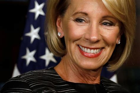 ‘Students first’: New Education Secretary Betsy DeVos seeks common ...