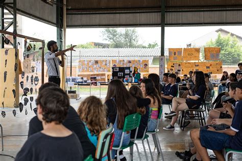 Escola promove ações no Mês da Consciência Negra no bairro Mathias