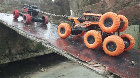 8 Wheels Rock Crawler Vs 4 Wheel Rock Crawler Rc Toys Hill Climbing