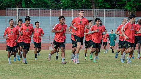 Dua Pemain Muda Persebaya Dipanggil Timnas Paul Munster Siapkan