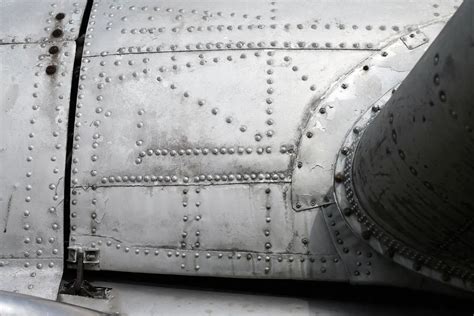 The Secret Behind Aircraft's Love for Rivets Instead of Welding ...