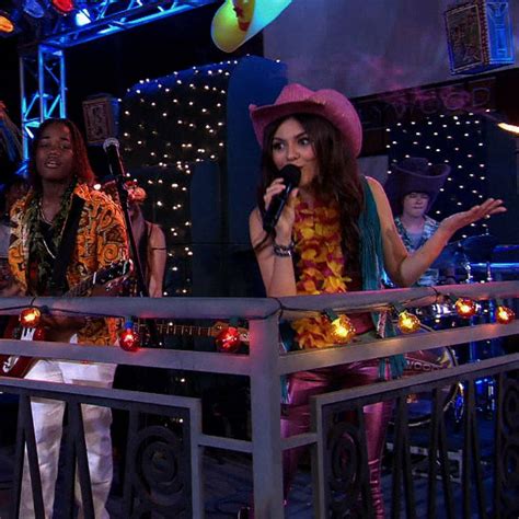 Victorious Short Es Nuestra Fiesta Victorious Clips Nickelodeon