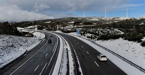 Reabertas estradas de acesso ao maciço central da Serra da Estrela