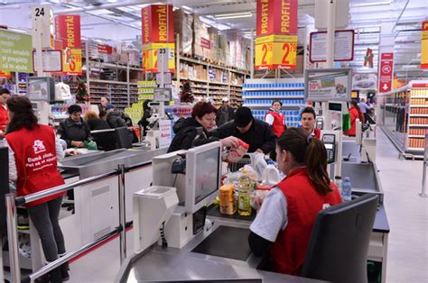 C I Bani C Tig Un Angajat De La Kaufland Ce Salariu Prime Te Plus