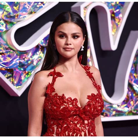 Selena Gomez é A Rainha Do Meme No Vma 2023 5 Momentos Que Dariam