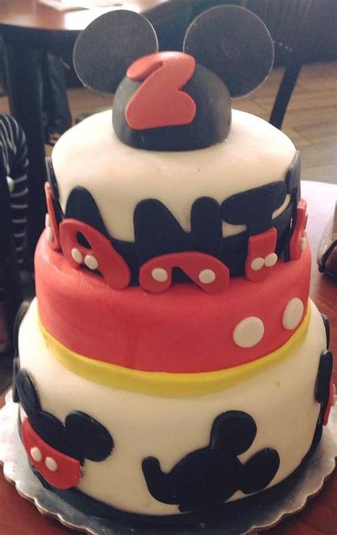 Mickey Mouse Decorated Cake By Boccato Bakery CakesDecor