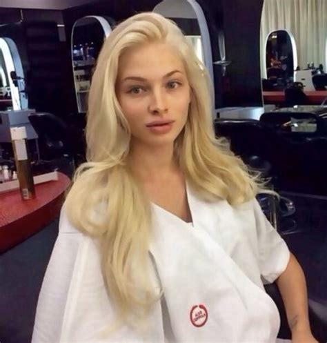 Pin By Marinkatu On Alena Shishkova Long Blonde Hair Blonde Beauty