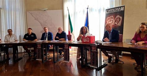 Teatro Dialettale Presentato Il Cartellone Del Teatro L Armonia