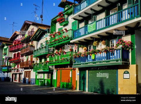 Espa A Pa S Vasco Guipuscoa Hondarribia Calle San Pedro Fotograf A