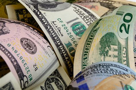 Despite The Digital Age, Cash Is In The Pink (OK, Green) Of Health ...