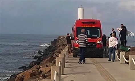 Onda Vira Embarca O E Pescador Morre Em Torres Litoral Na Rede