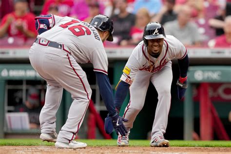 Braves: Travis d'Arnaud unintentionally trolls the Phillies, sort of