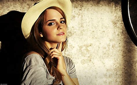 Rambut Panjang Wanita Selebriti Topi Aktris Emma Watson Menatap