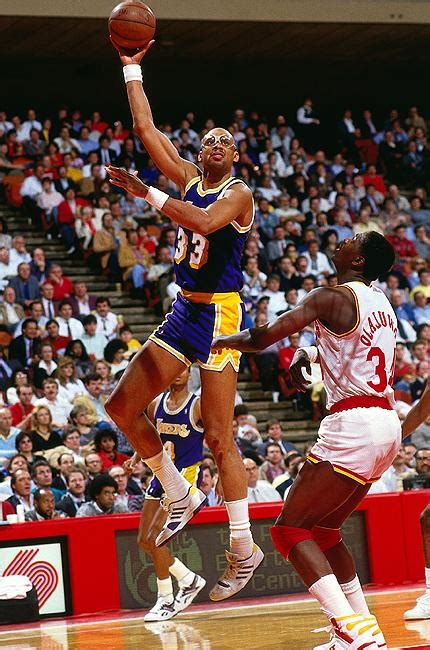 Homenaje A Kareem Abdul Jabbar En El Staples Center