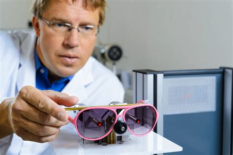 TÜV Rheinland: Bei Sonnenbrillen auf ausreichenden UV-Schutz achten